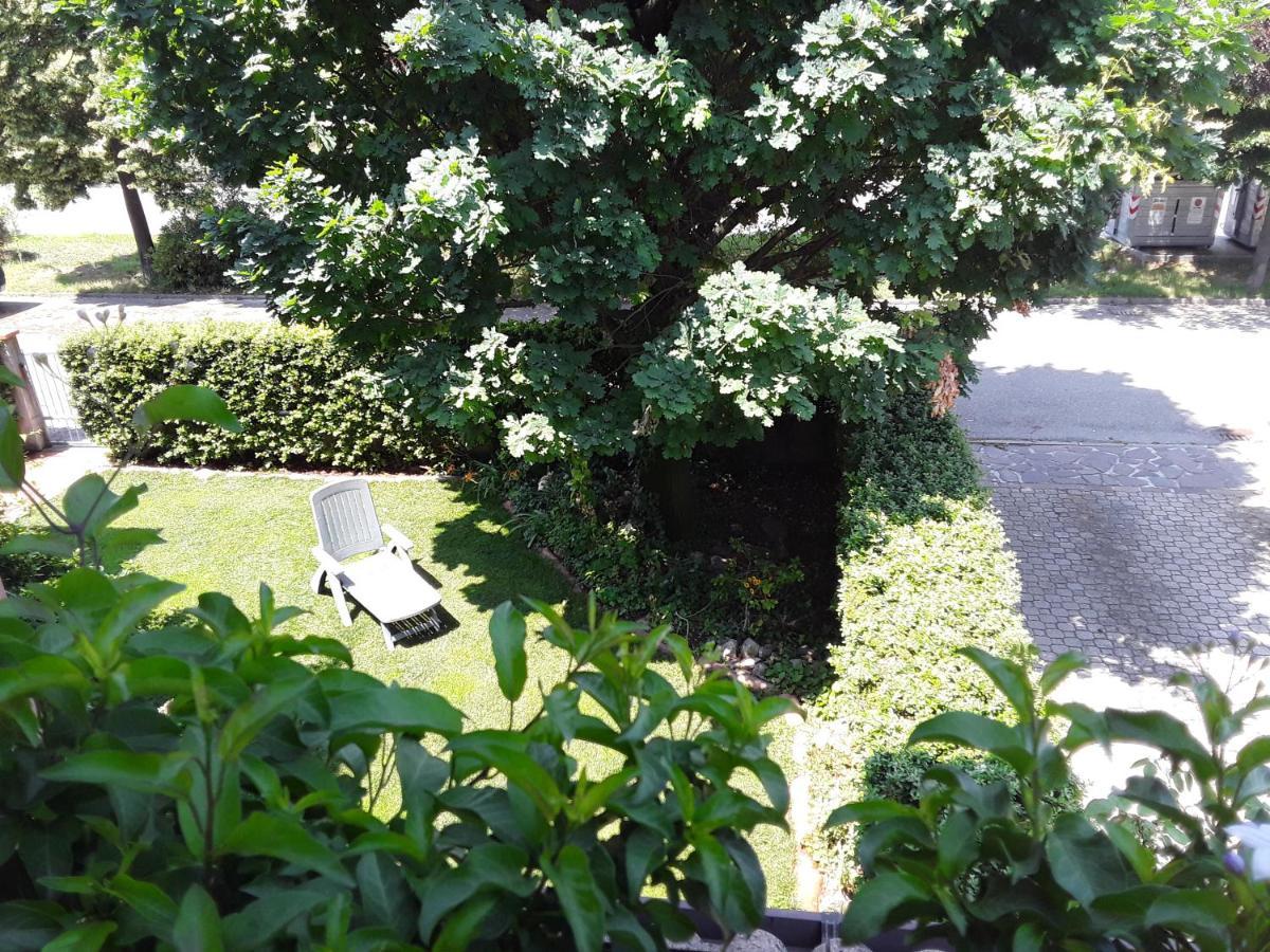 B&B La Rosa Gialla マラネッロ エクステリア 写真