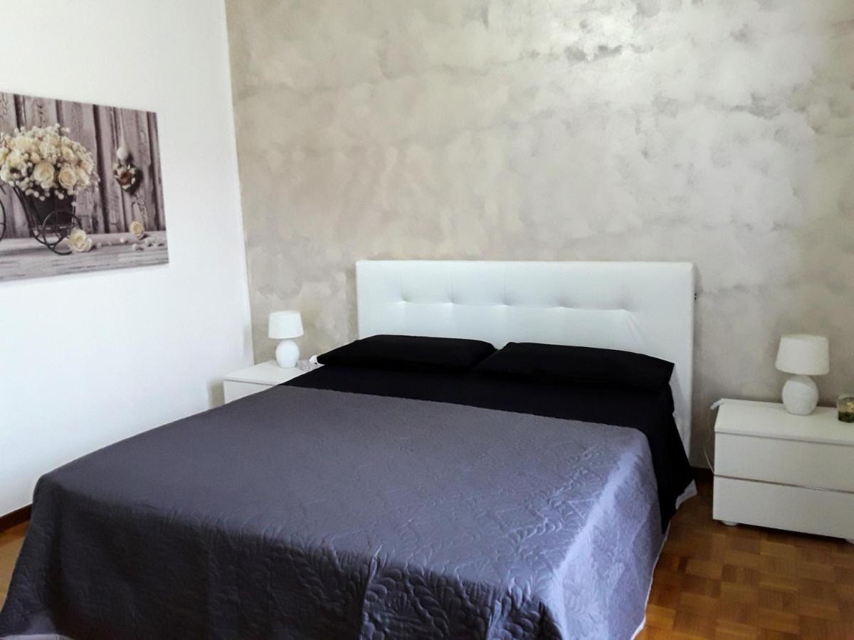 B&B La Rosa Gialla マラネッロ エクステリア 写真